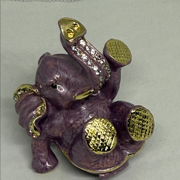 Rare Lilac Purple and Golden rhinestone Elephant secret stash trinket box - Picture 3 of 16